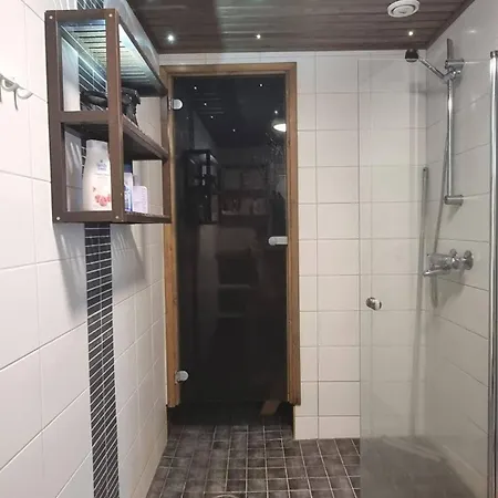 Lumi & Luonto - Private In A 100 Sqm 3-br House With Shared Common Areas * أولو