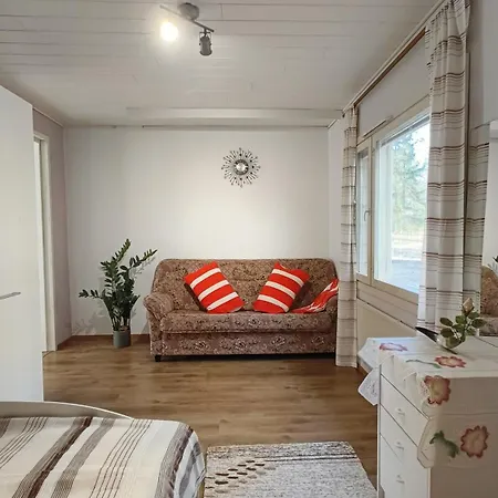 Lumi & Luonto - Private In A 100 Sqm 3-br House With Shared Common Areas Homestay