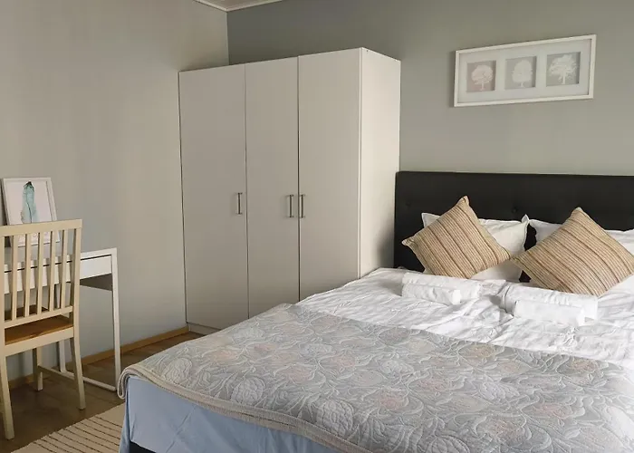 Lumi & Luonto - Private In A 100 Sqm 3-br House With Shared Common Areas *