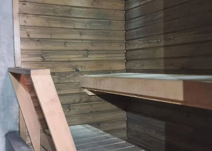 Lumi & Luonto - Private In A 100 Sqm 3-br House With Shared Common Areas Oulu