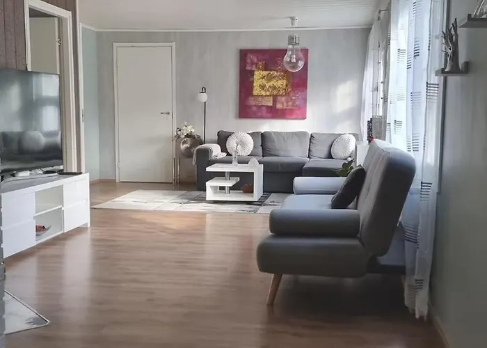 Kwatera prywatna Lumi & Luonto - Private In A 100 Sqm 3-br House With Shared Common Areas