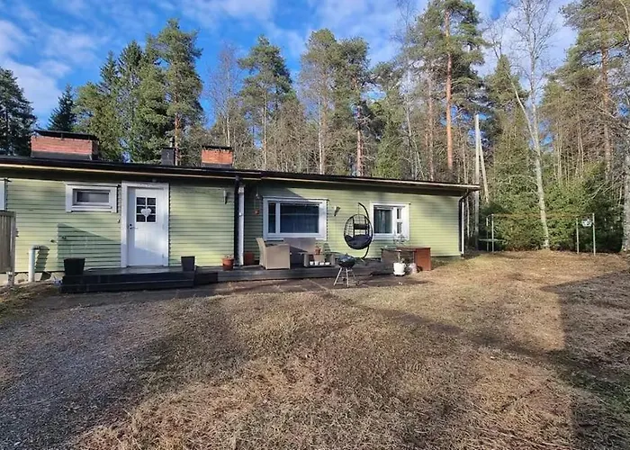 Lumi & Luonto - Private In A 100 Sqm 3-br House With Shared Common Areas *