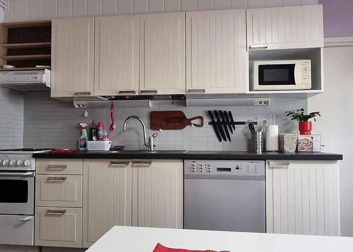 Lumi & Luonto - Private In A 100 Sqm 3-br House With Shared Common Areas